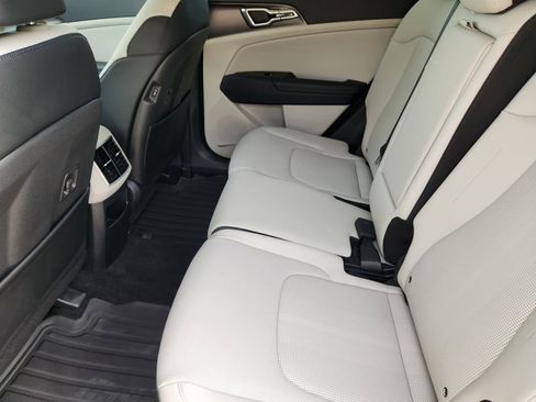 New 2026 Kia Sportage EX FWD image 21