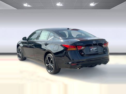 New 2025 Nissan Altima 2.5 SR w/ SR Premium Package image 3