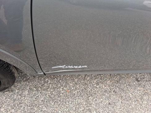 Certified 2025 Buick Envista Avenir image 4