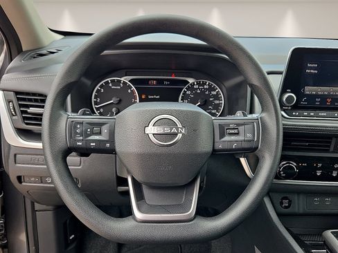 Used 2026 Nissan Rogue S FWD image 12