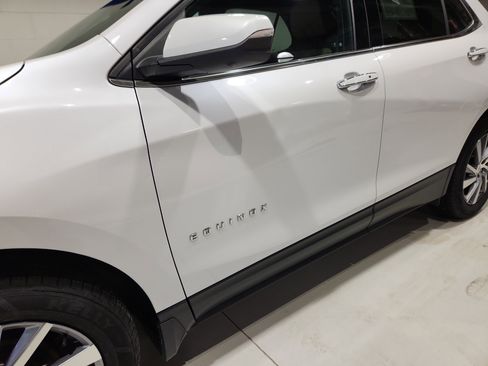 Used 2023 Chevrolet Equinox Premier AWD/4WD image 23