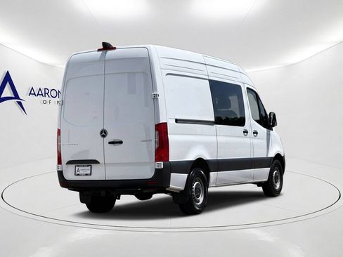 Used 2024 Mercedes-Benz Sprinter 2500 image 5