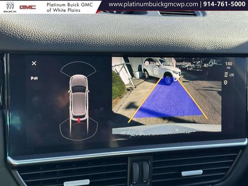 Used 2023 Porsche Cayenne Platinum Edition image 27