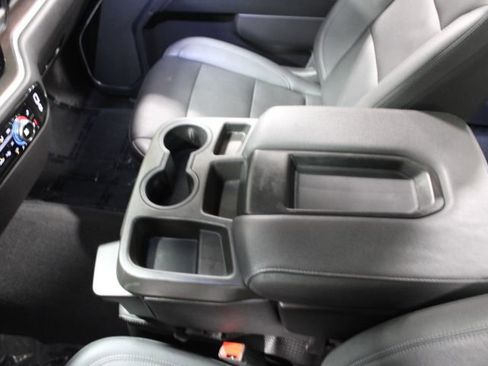 Used 2023 GMC Sierra 1500 SLT w/ X31 Off-Road Package image 32