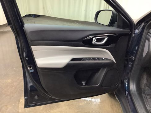 New 2026 Jeep Compass Limited image 12