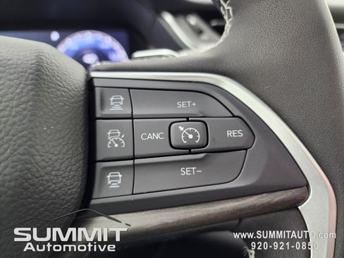 New 2025 Jeep Grand Cherokee L Limited w/ Black Appearance Package image 20