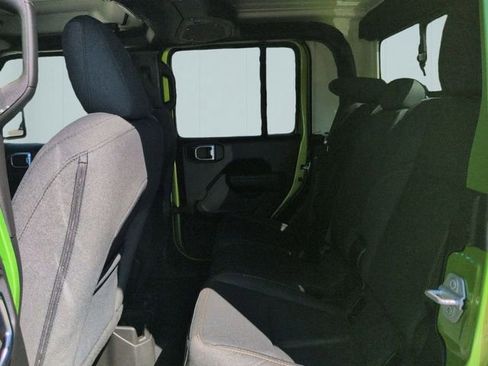 New 2025 Jeep Gladiator Sport image 24