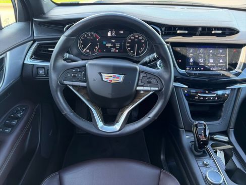 Certified 2024 Cadillac XT6 Premium Luxury w/ LPO, Floor Liner Package AWD/4WD image 12