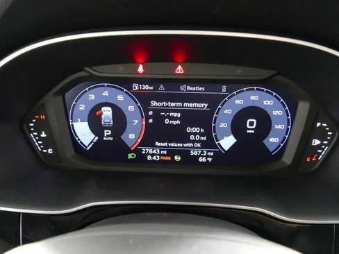 Used 2022 Audi Q3 2.0T Premium Plus w/ Premium Plus Package AWD/4WD image 15