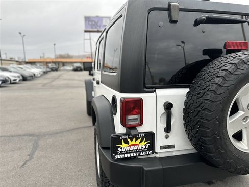 Used 2017 Jeep Wrangler Unlimited Sport w/ Power Convenience Group image 10