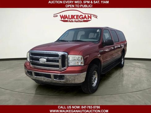 Used 2005 Ford Excursion XLT AWD/4WD image 1