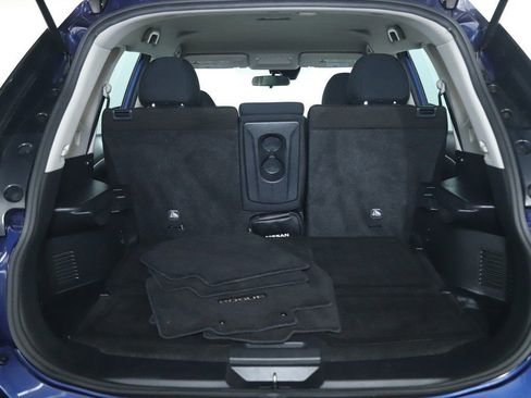 Used 2020 Nissan Rogue S image 28