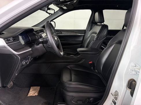 Used 2024 Jeep Grand Cherokee Limited 4xe AWD/4WD image 15