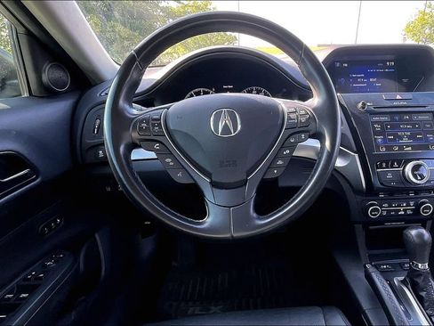 Used 2017 Acura ILX FWD image 6