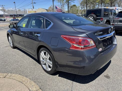 Used 2013 Nissan Altima 3.5 SV FWD image 7