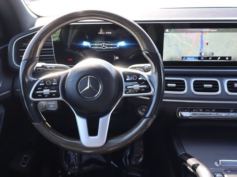 Used 2021 Mercedes-Benz GLS 450 4MATIC image 10