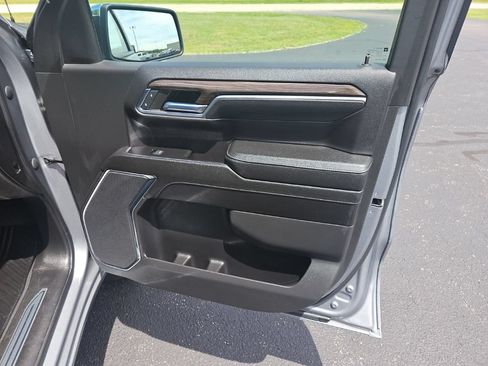 Used 2023 Chevrolet Silverado 1500 LT AWD/4WD image 32