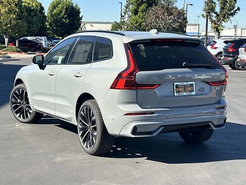 New 2026 Volvo XC60 B5 Ultra w/ Climate Package image 5
