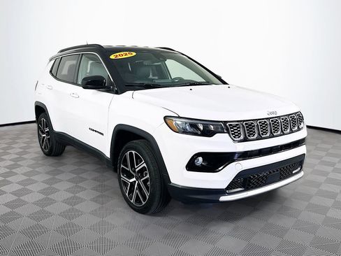 Certified 2025 Jeep Compass Limited AWD/4WD image 2