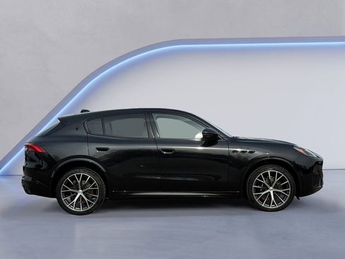 New 2026 Maserati Grecale Modena image 7