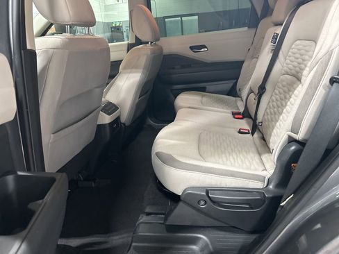 Used 2022 Nissan Pathfinder SV image 20