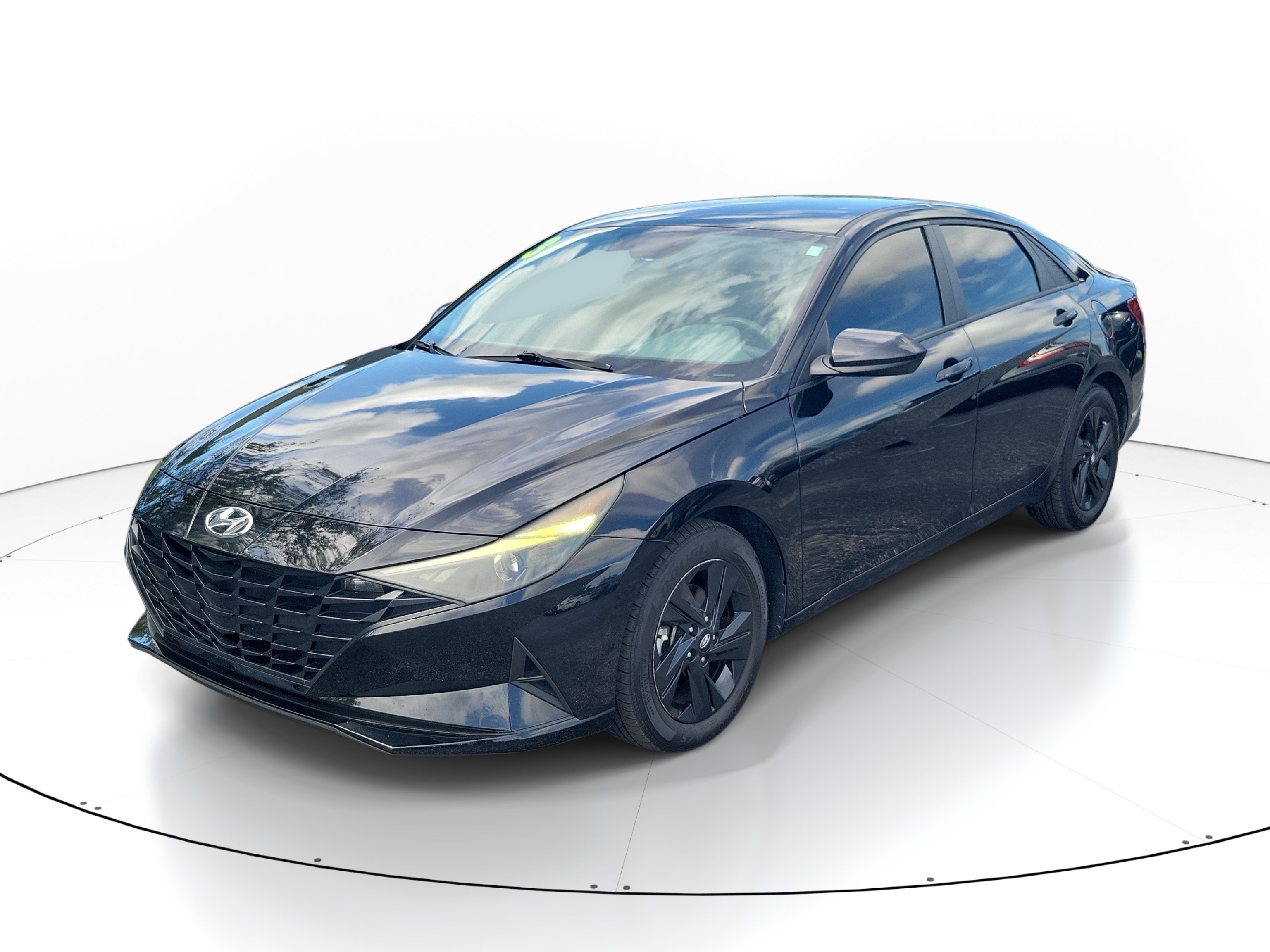 Used 2023 Hyundai Elantra SEL FWD image 5