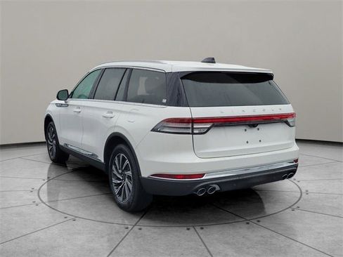 New 2026 Lincoln Aviator AWD image 8