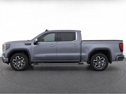 Used 2023 GMC Sierra 1500 SLT w/ SLT Premium Package AWD/4WD image 3