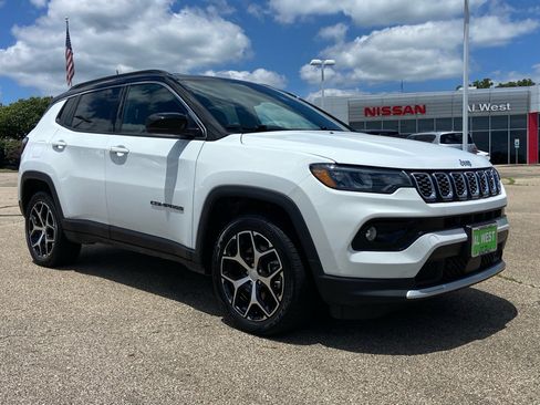 Used 2024 Jeep Compass Limited AWD/4WD image 1