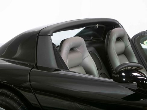 Used 1995 Dodge Viper RT/10 image 8