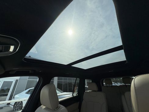 Used 2023 Jeep Grand Cherokee L Limited image 40