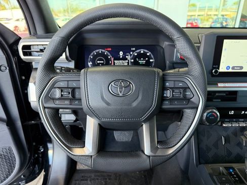 New 2025 Toyota Tacoma TRD Off-Road image 18