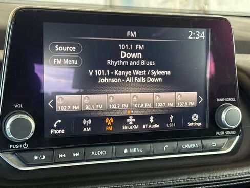 Certified 2025 Nissan Rogue SV AWD/4WD image 21