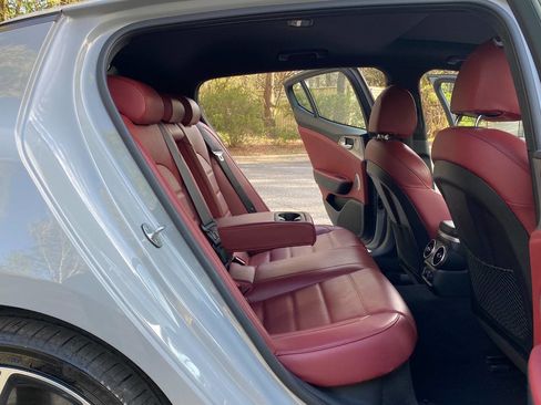 Used 2020 Kia Stinger GT2 image 51