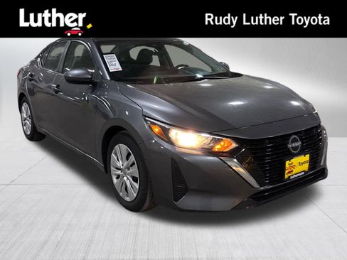 Used 2024 Nissan Sentra S FWD image 1