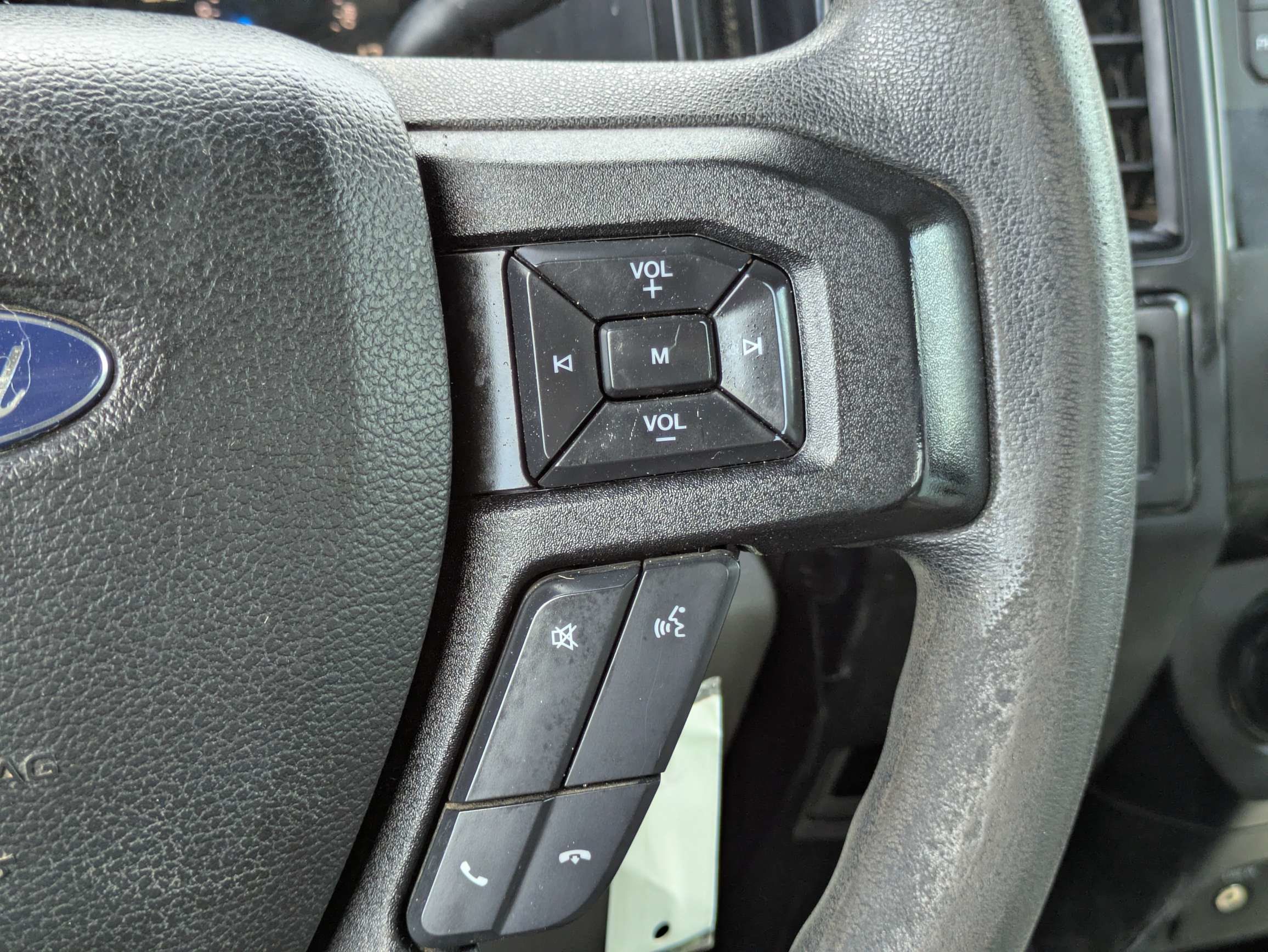 Used 2015 Ford F150 XL w/ Equipment Group 101A Mid AWD/4WD image 22
