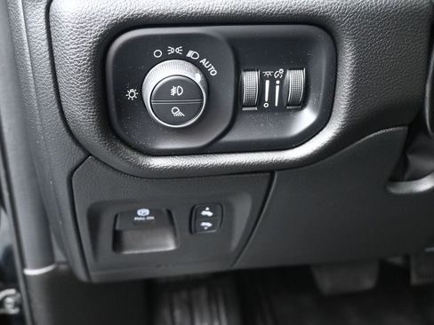 Used 2025 RAM 1500 Lone Star AWD/4WD image 21