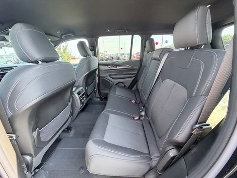 New 2026 Jeep Grand Cherokee Laredo RWD image 26