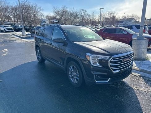 Certified 2024 GMC Terrain SLT image 1
