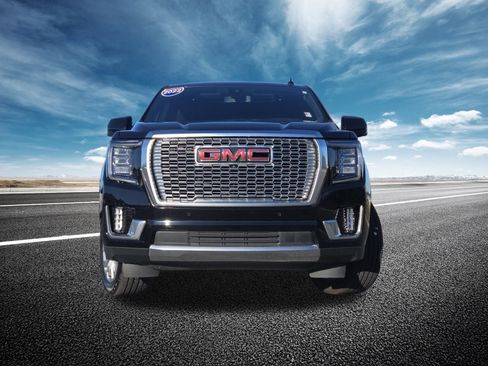 Used 2022 GMC Yukon XL Denali image 17