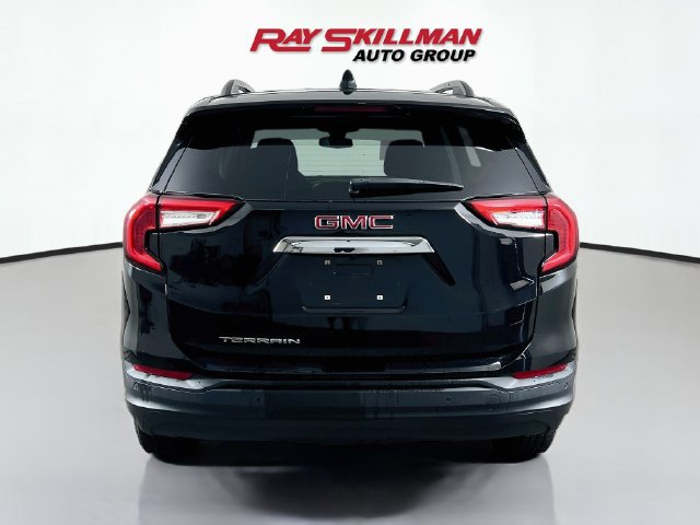 Used 2022 GMC Terrain SLE w/ Driver Convenience Package FWD image 6