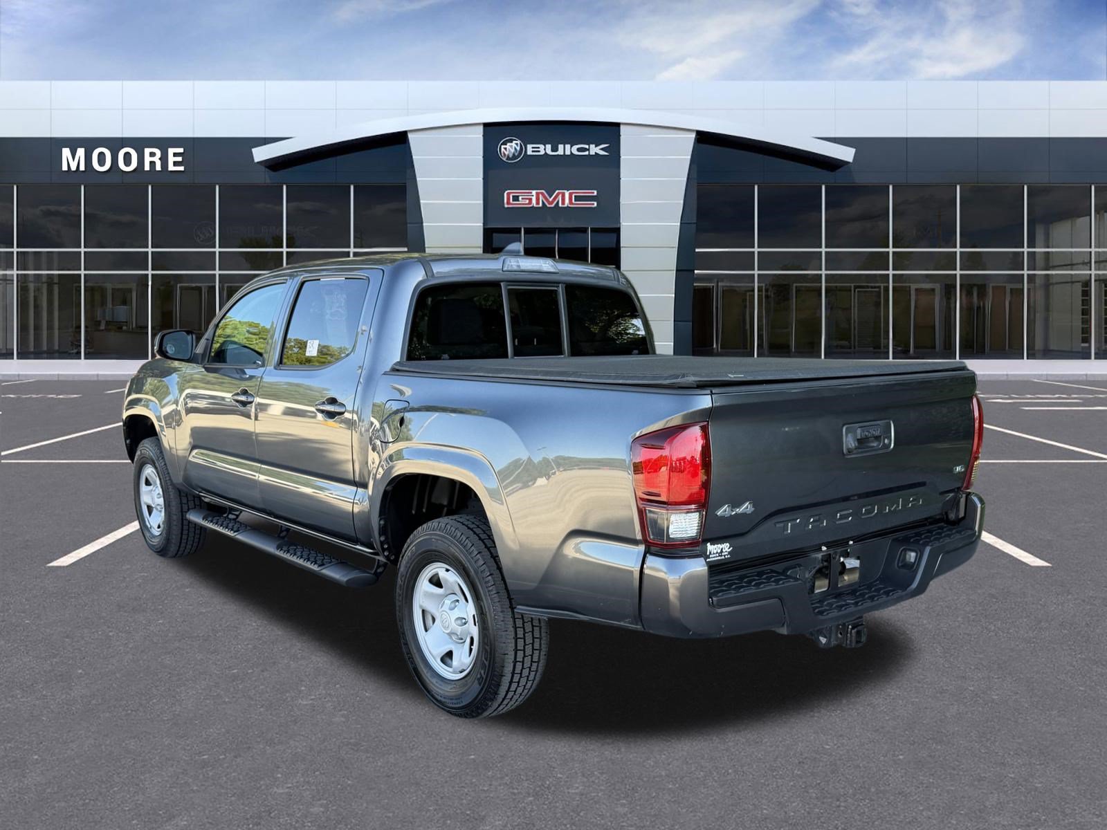 Used 2023 Toyota Tacoma SR AWD/4WD image 5