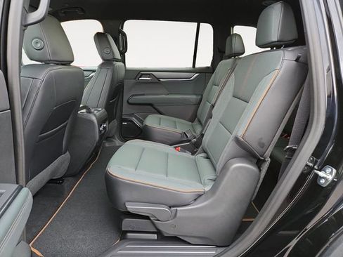 New 2026 GMC Acadia AT4 image 10