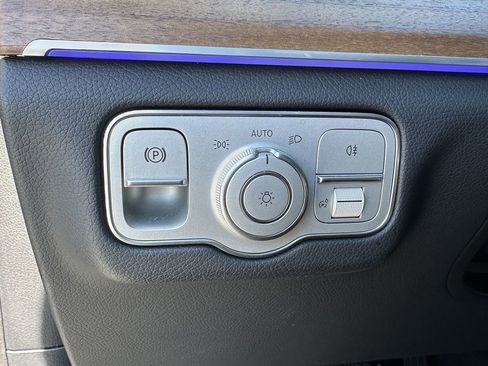 Certified 2025 Mercedes-Benz GLE 350 4MATIC image 34