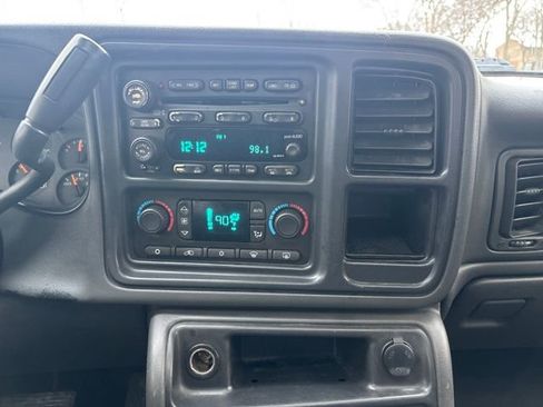 Used 2004 Chevrolet Avalanche Z71 w/ Sun And Sound Package image 21