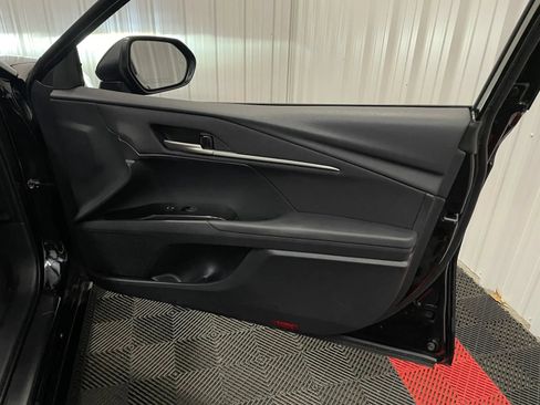 Used 2025 Toyota Camry LE FWD image 40