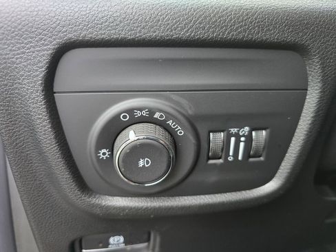 New 2025 Jeep Grand Cherokee Limited image 28