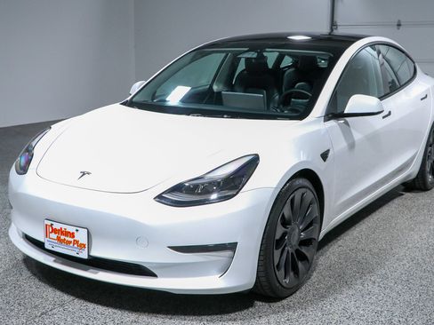 Used 2023 Tesla Model 3 Performance AWD/4WD image 26