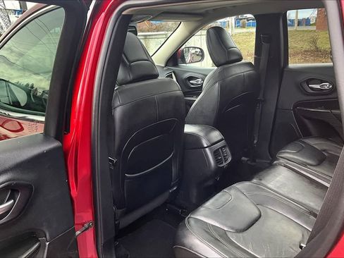 Used 2014 Jeep Cherokee Limited image 12