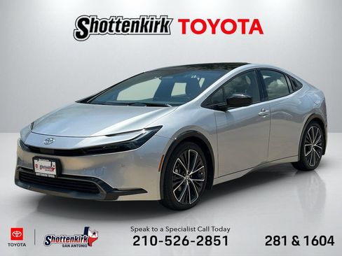 Certified 2024 Toyota Prius XLE FWD image 1